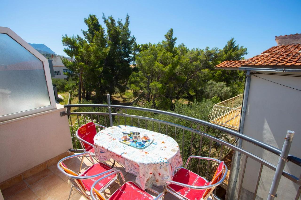 Apartamento Villla Brigitte Tučepi Exterior foto