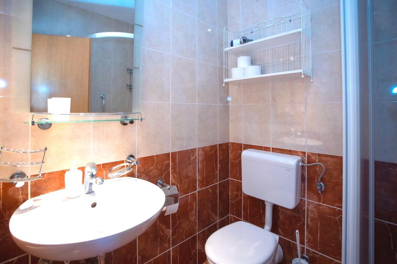 Apartamento Villla Brigitte Tučepi Exterior foto